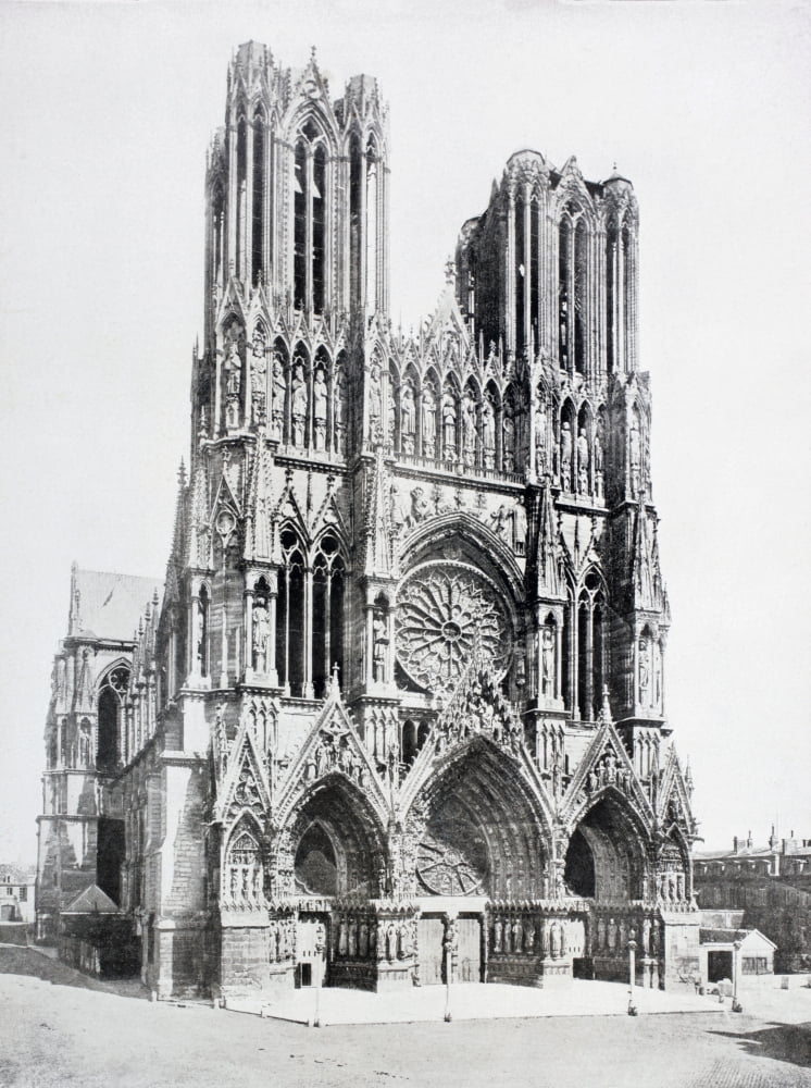 Main Facade Of Notre-Dame De Reims (Our Lady Of Rheims) Cathedral France As Seen In The Early 20Th Century Before It Was Damaged In The First World War From La Esfera 1914 Canvas Art - Ken Welsh Desi