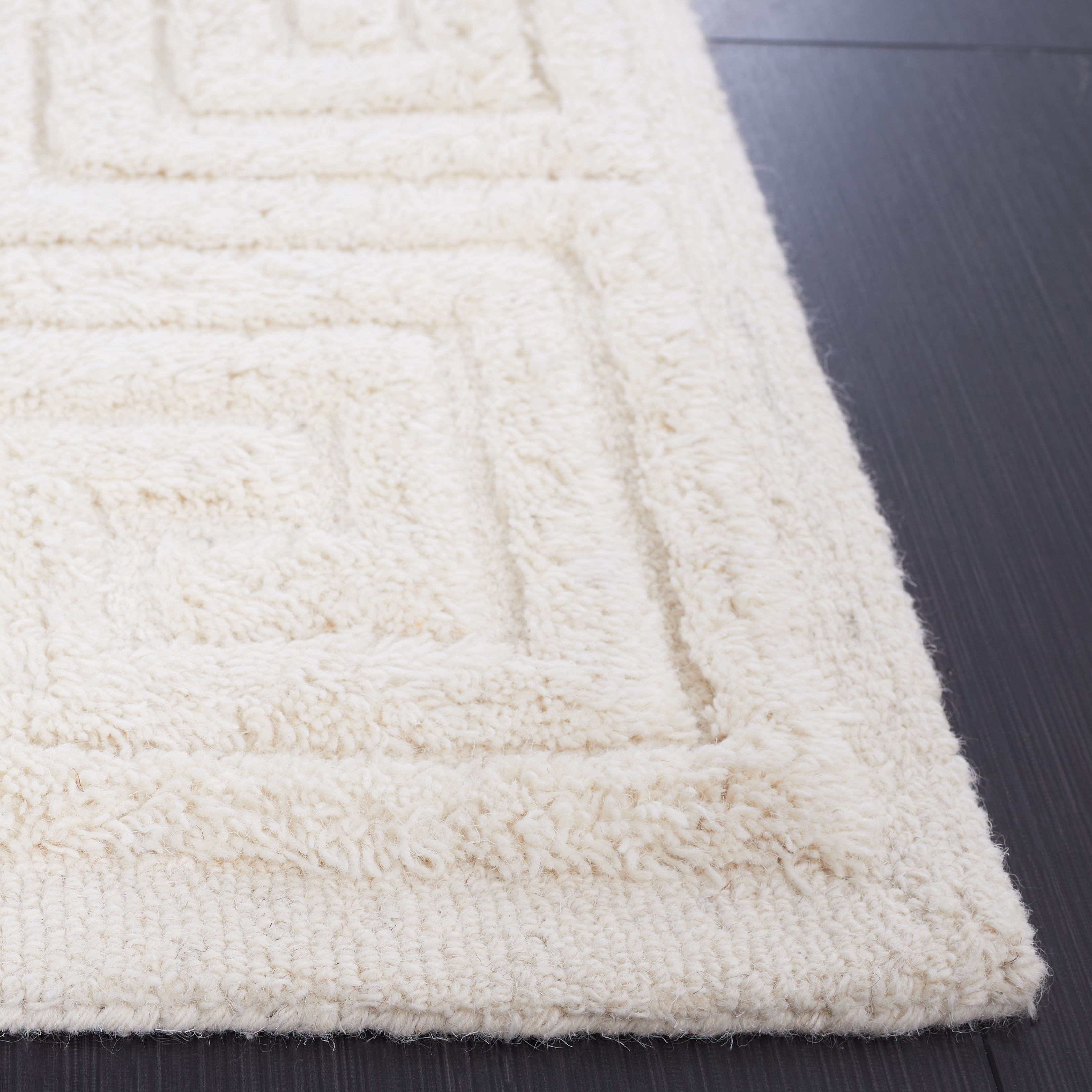 SAFAVIEH Metro Ethelred Bordered Area Rug, Ivory, 3' x 5'