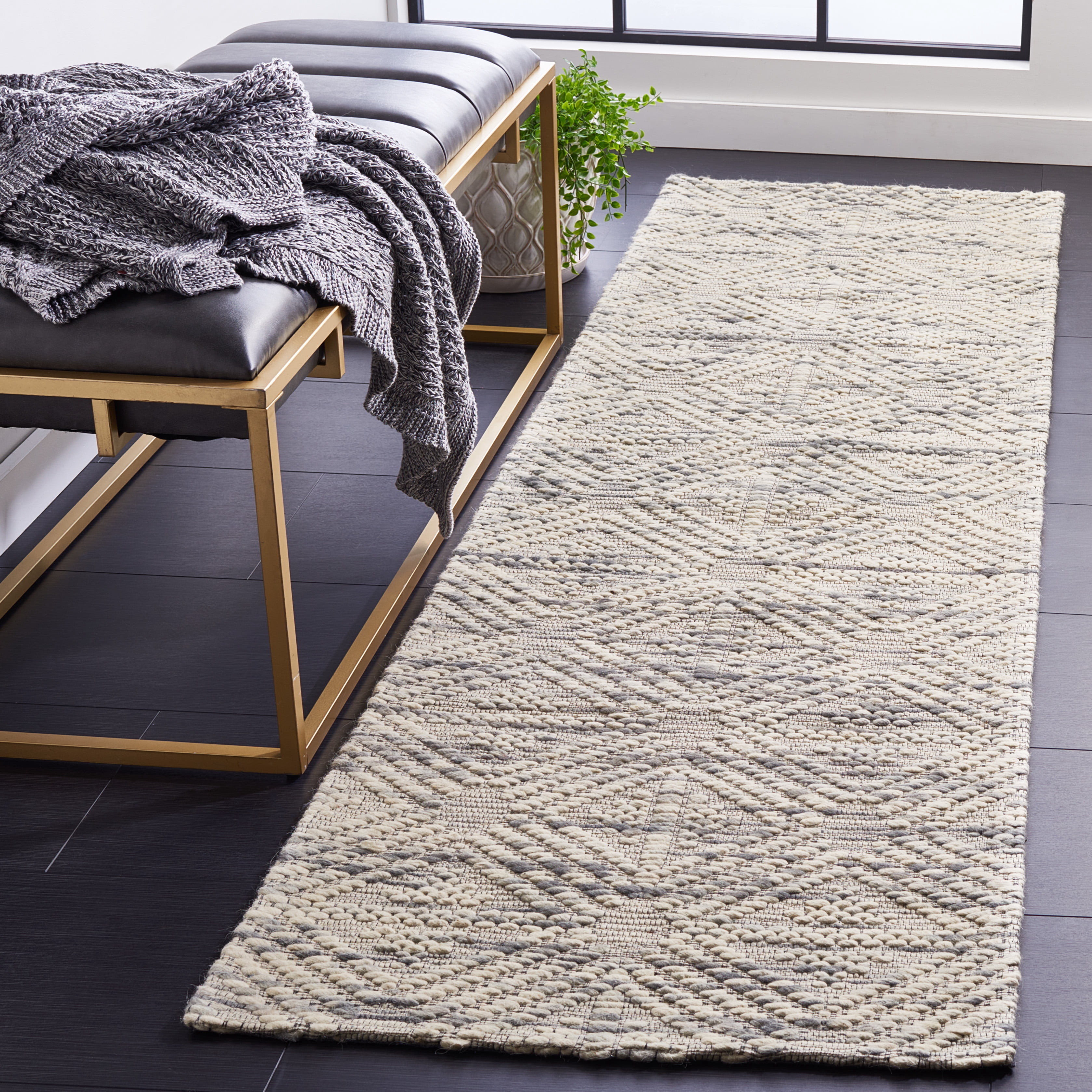 SAFAVIEH Marbella Rhonda Diamond Runner Rug, Dark Grey/Beige, 2'3" x 8'