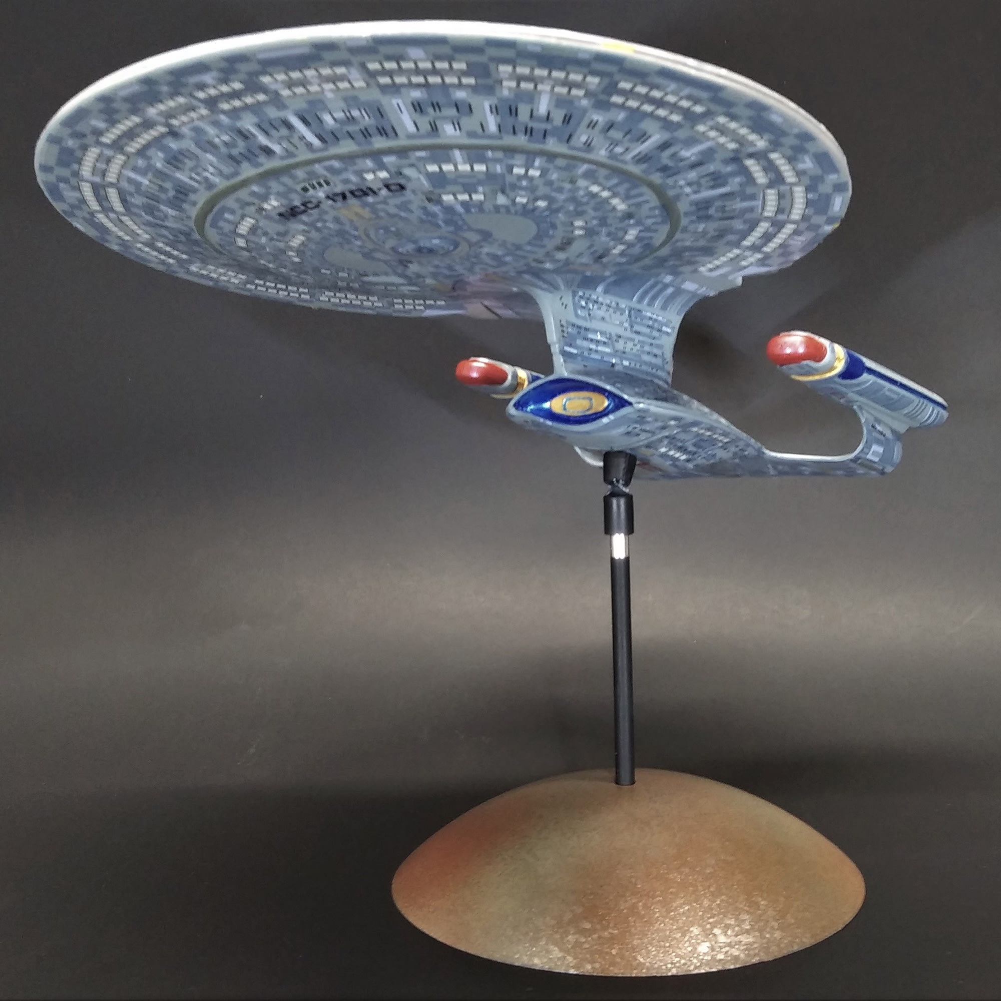 AMT: Star Trek Model Kit: U.S.S. Enterprise NCC-1701-D - 1:2500 Scale Model Kit, Snap Assembly, 10" The Next Generation Replica Ship W/ Base, Age 14+ - image 2 of 5