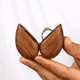 thumbnail image 3 of Caja Corazón Giratoria De Madera Nogal Para Anillos De Boda CAFE, 3 of 5