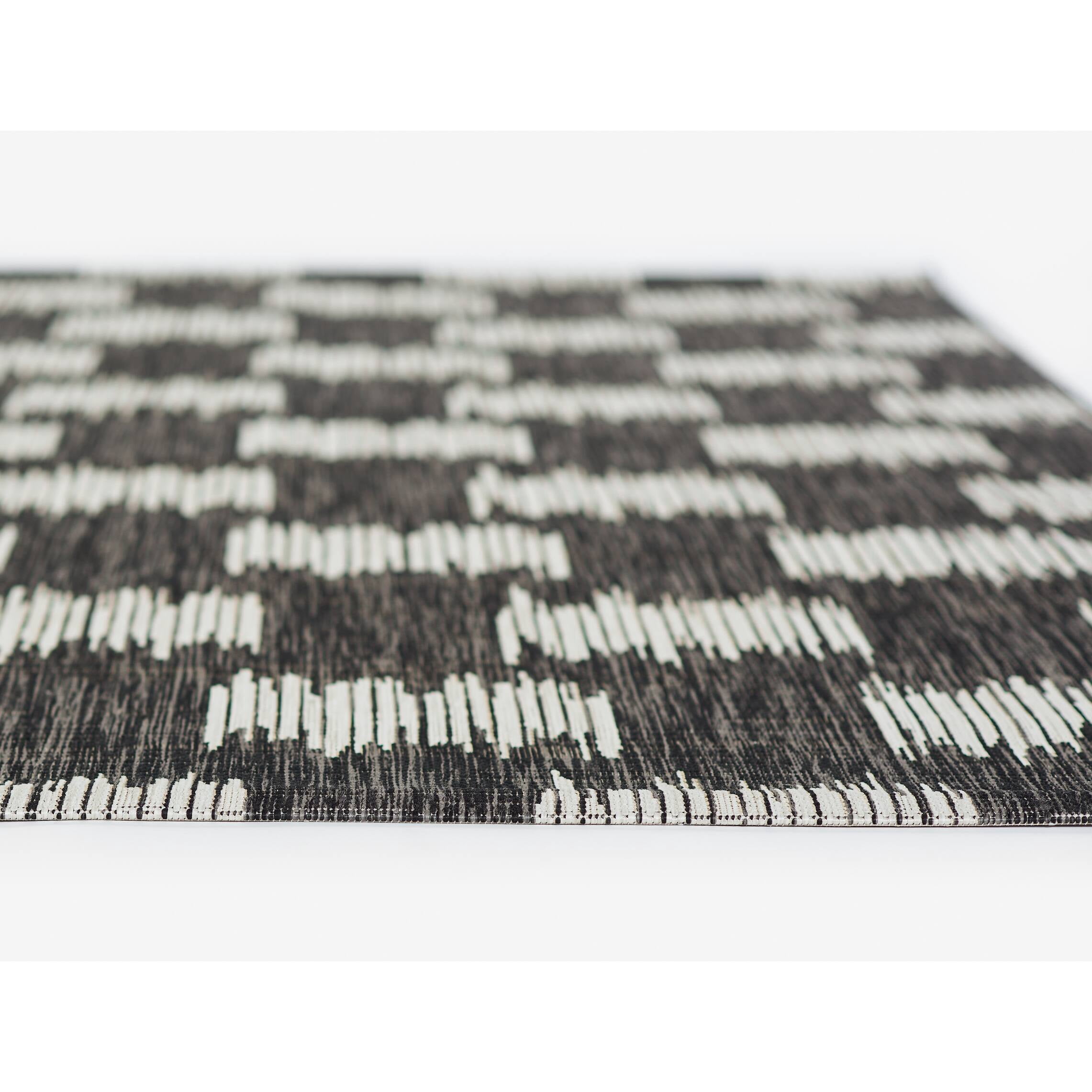 Novogratz by Momeni Villa Turin Charcoal Indoor Outdoor Rug 9'3" X 12'6"