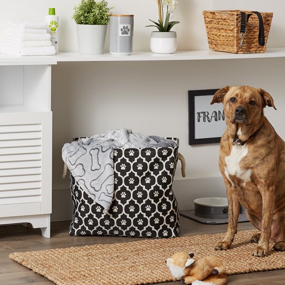 Contemporary Home Living 17.5" Black and White Moroccan Pet Bin Rectangle Bin - Large