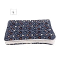 thumbnail image 3 of Methold Almohadilla para mascotas, cama para mascotas de terciopelo Coral, estera portátil Reversible suave y cálida para animales Suministros para perros, 3 of 5