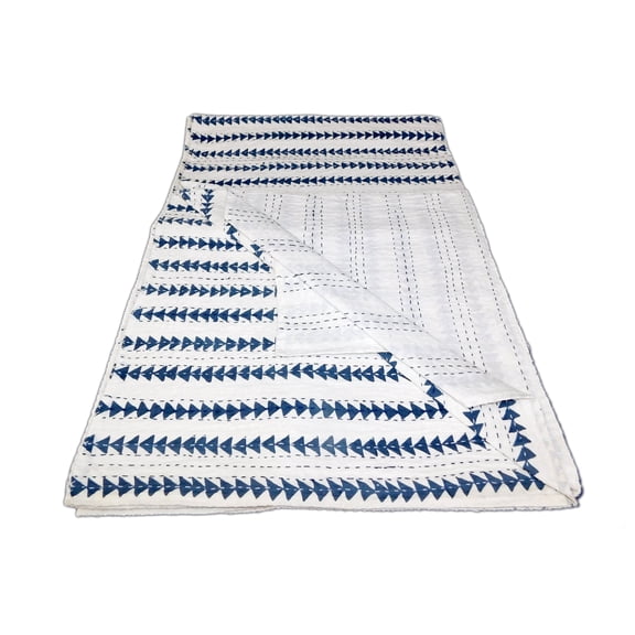 Handmade blue arrow block print kantha quilt, cotton kantha bedspread, lightweight boho throw blanket, artisan stitched bedding