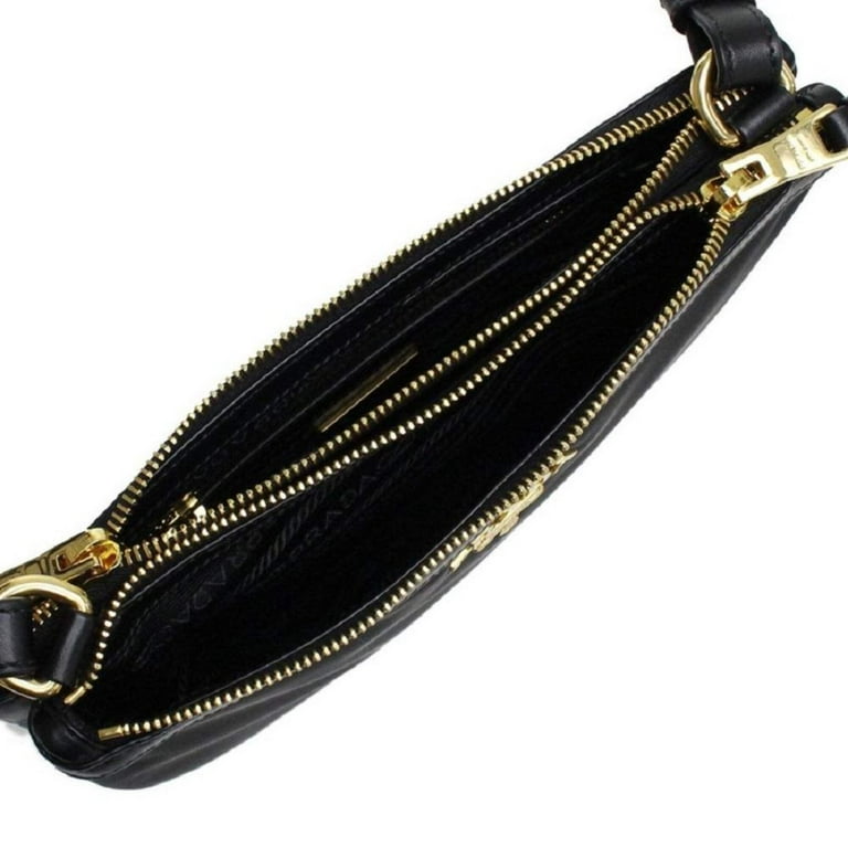 New Prada Logo Tessuto Nylon Soft Calf Trim Black Crossbody New Prada Logo Tessuto Nylon Soft Calf Trim Black Crossbody