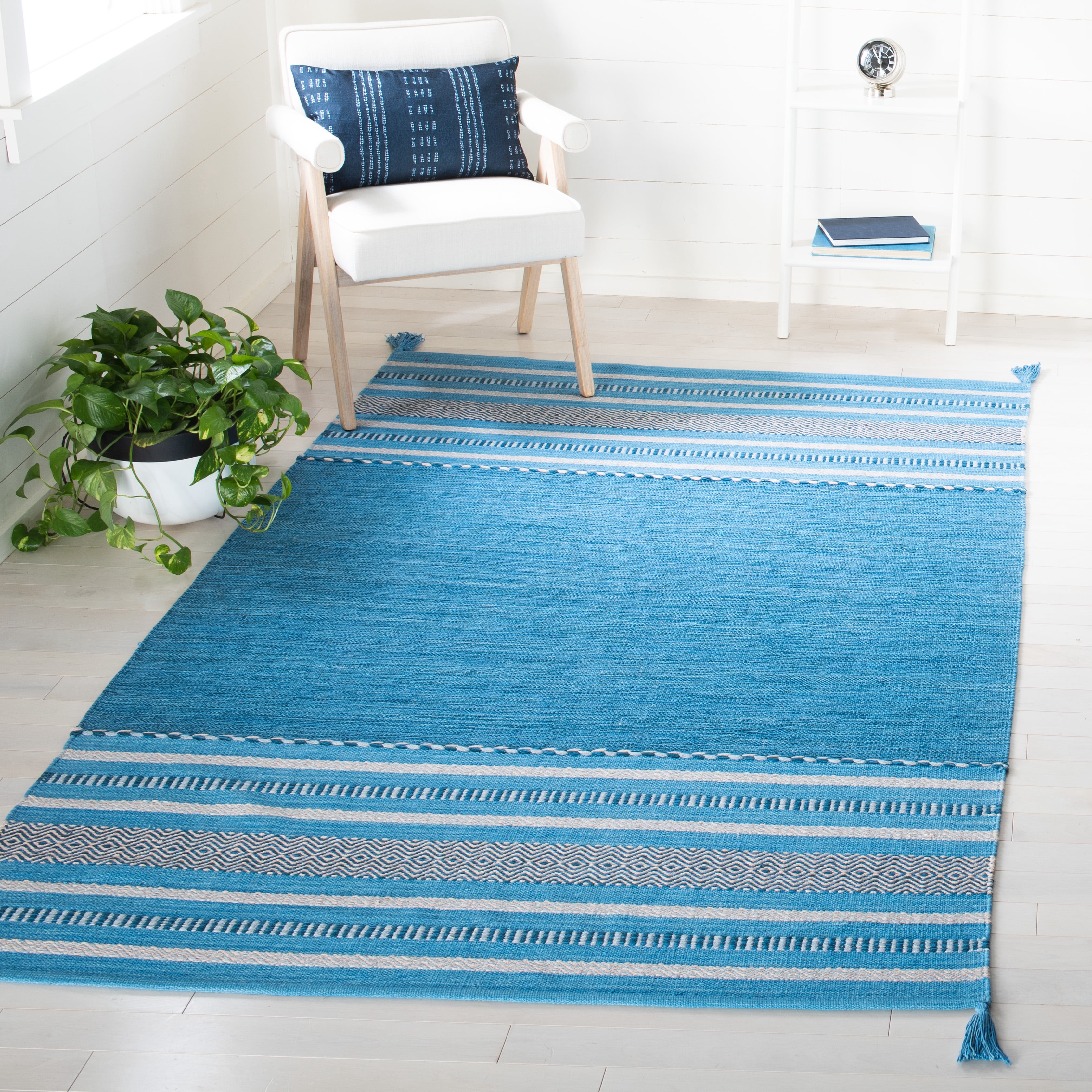 SAFAVIEH Montauk Ben Striped Cotton Area Rug, Blue/Grey, 4' x 6'