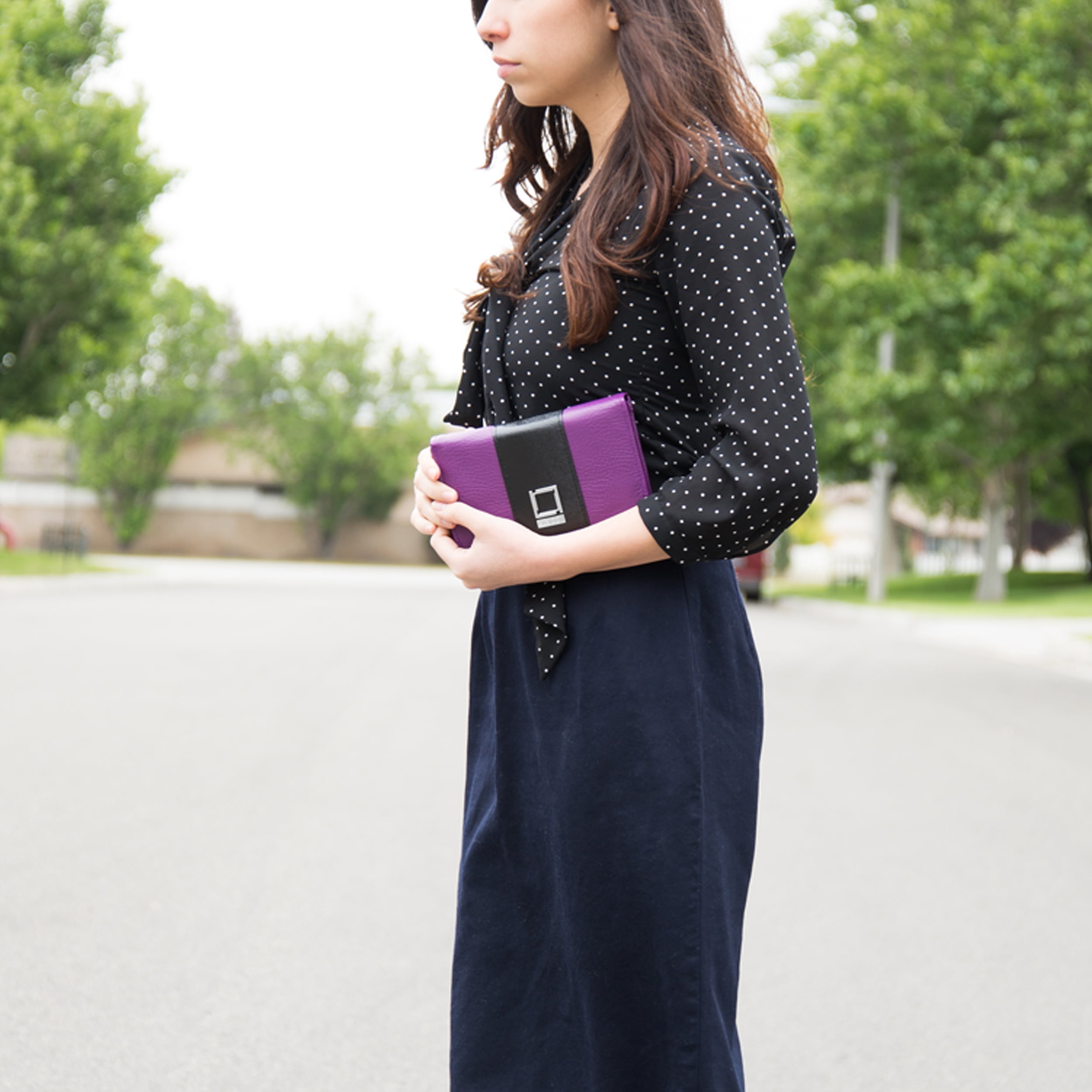 Women's Wallet Clutch Ideal for Daily, Travel, Business, And Personal Use Fits Universal Large Smartphones (Purple)