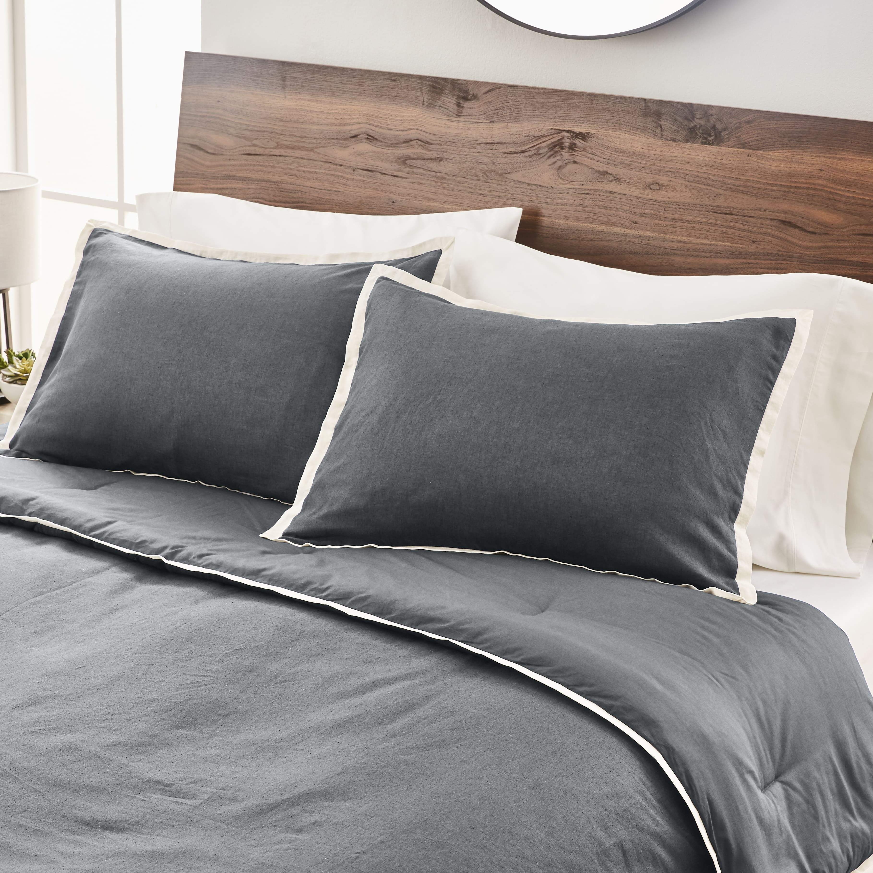 Better Homes & Gardens 3-Piece Soot Grey Linen Duvet Set, Adult Double/Queen, Corner & side interior ties. Hidden Button Closure. Envelope Closure on Shams.