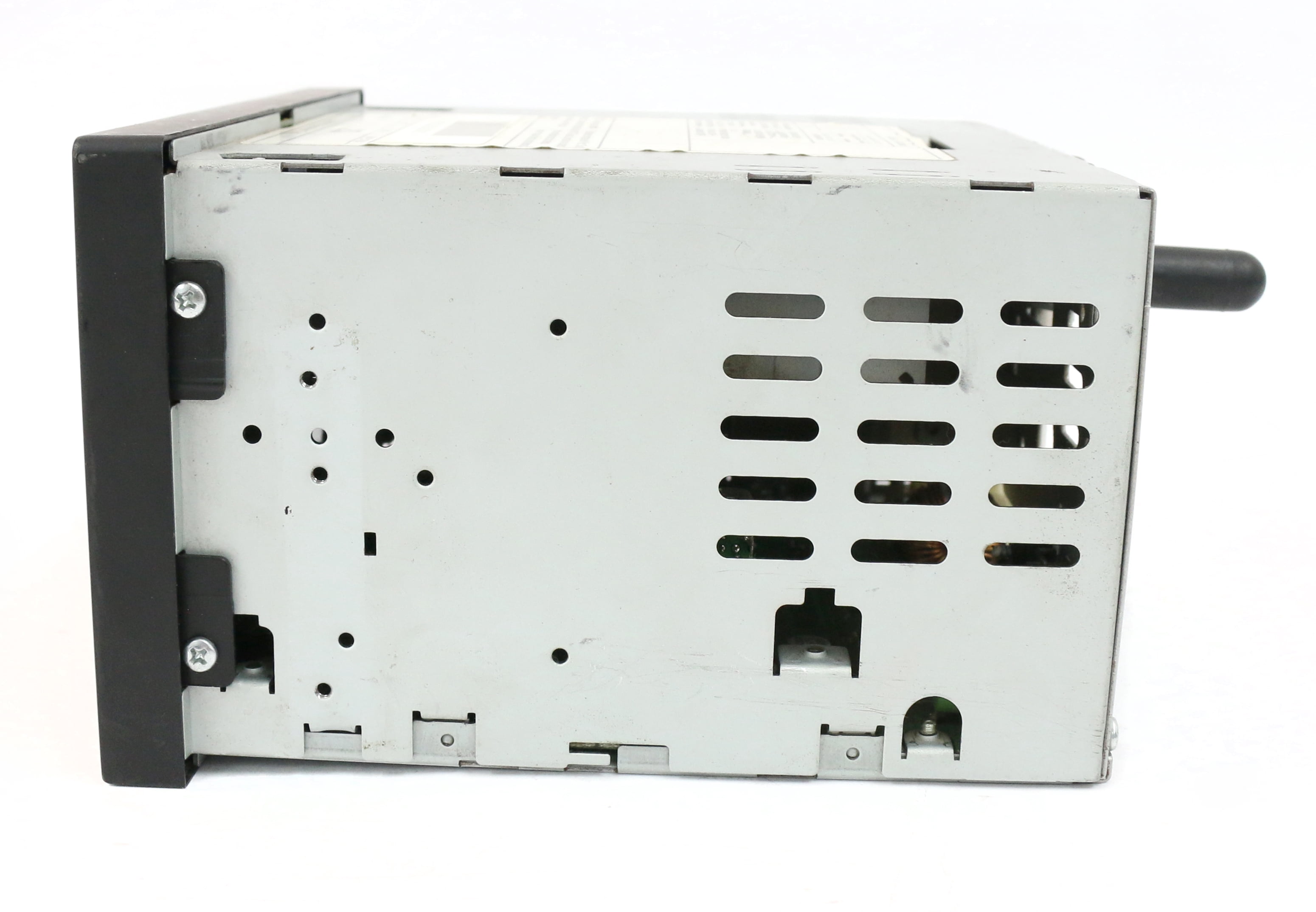Restored 2005-2008 Suzuki Forenza AM FM Radio CD Player With Aux Input Part 96889781 (Refurbished)