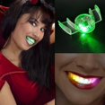 thumbnail image 1 of Dentaduras postizas parpadeantes de Halloween, dientes extraños parpadeantes, aparatos de ortodoncia parpadeantes con luz LED, dientes novedosos para cosplay --- Código de modelo 24486, 1 of 5