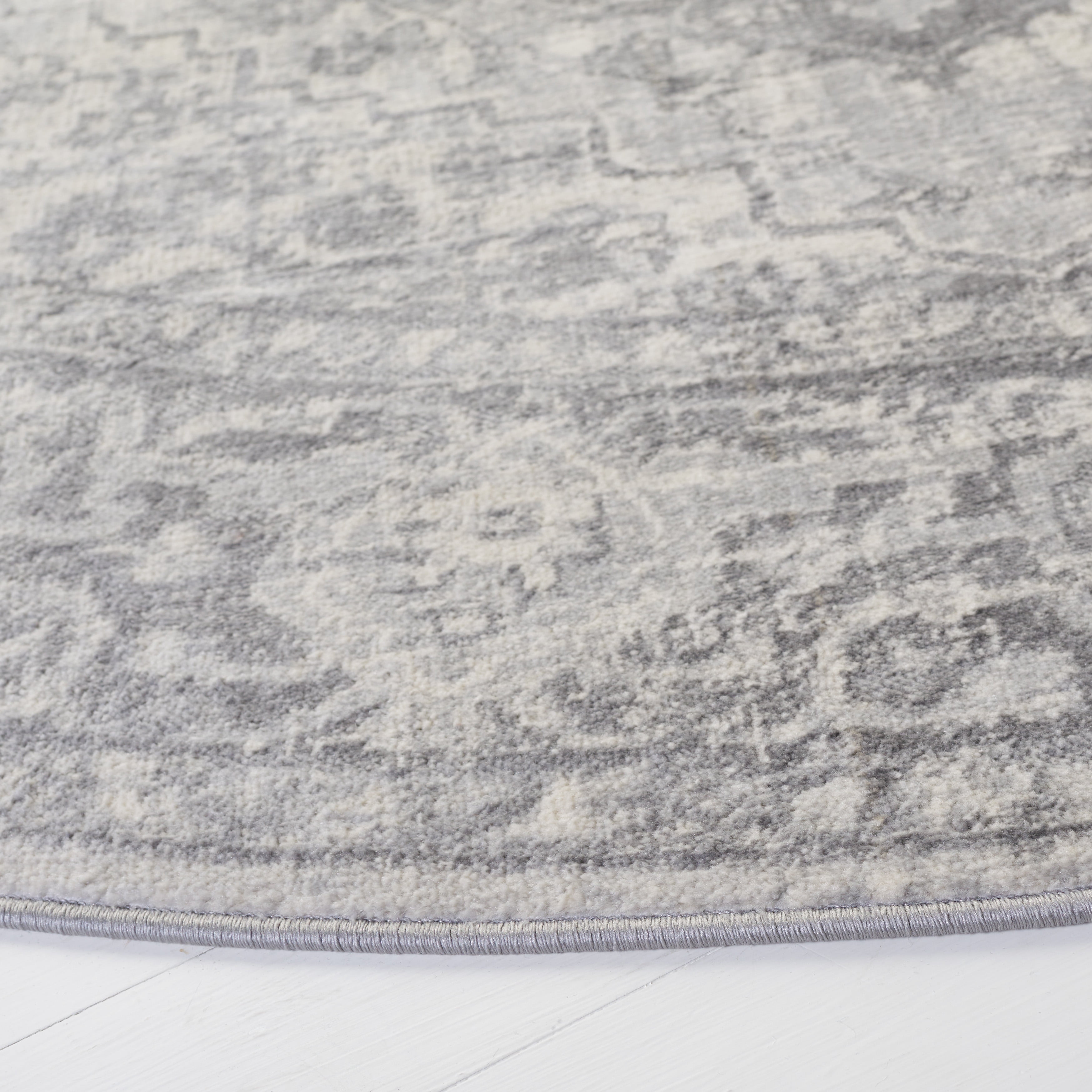 SAFAVIEH Brentwood Cherette Oriental Area Rug, Gray/Light Gray, 6'7" x 6'7" Round
