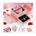 thumbnail image 3 of Flores Rosa Eterna Y Collar De Corazón color Rosa, 3 of 4