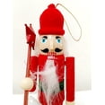 thumbnail image 4 of "Cascanueces Decorativo de Navidad 17 cm - Diseño Tradicional con Traje Rojo y Verde, Figura Clásica de Madera para Decoración Festiva de Interiores, Ideal para Colección Navideña", 4 of 4