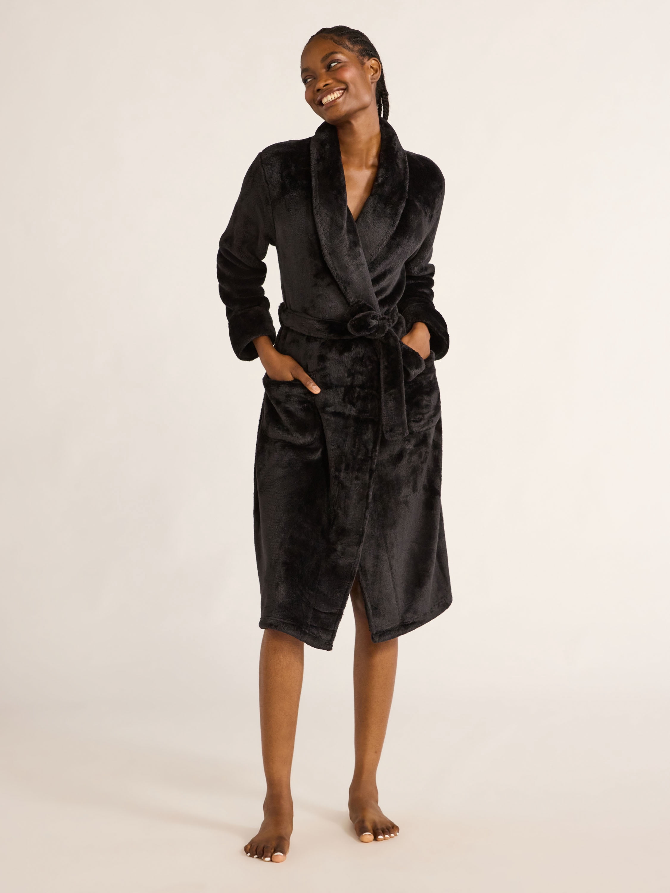 Joyspun Women's Plush Robe, Sizes S to 3X