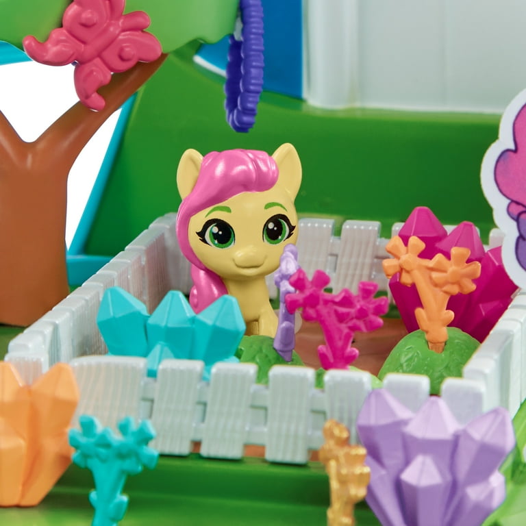 My Little Pony Mini World Magic Epic Mini Crystal Brighthouse Playset with  5 Mini Dolls