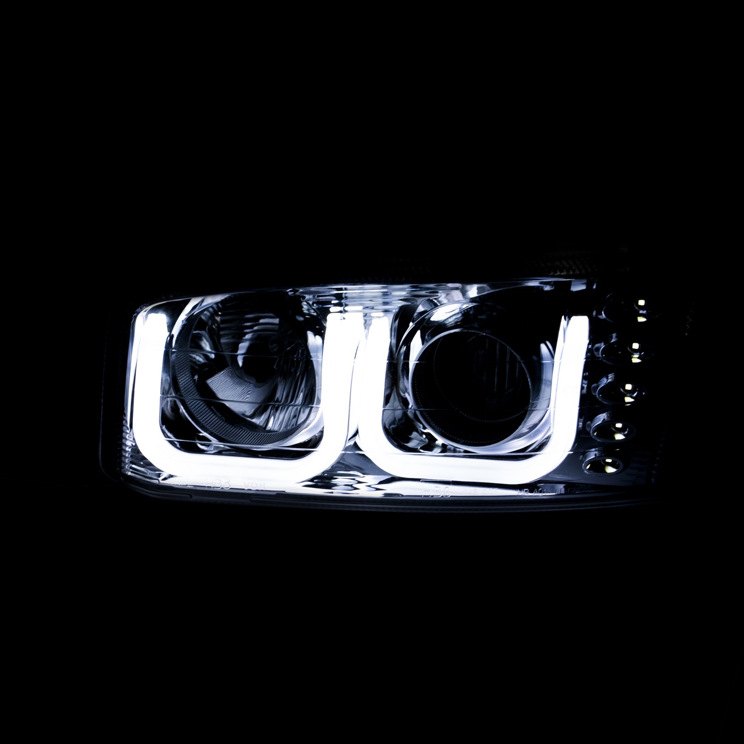 ANZO USA 111303 Projector Headlight Set Fits select: 1999-2007 GMC NEW SIERRA, 2002-2006 GMC YUKON