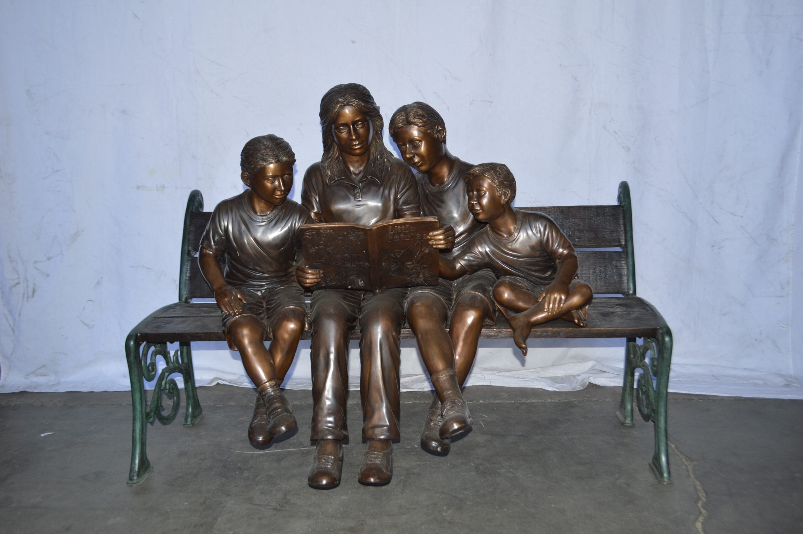 Nifao Mom and boys reading stories on bench bronze statue – Outdoor Garden Decor Sculpture, 53"L x 33"W x 39"H