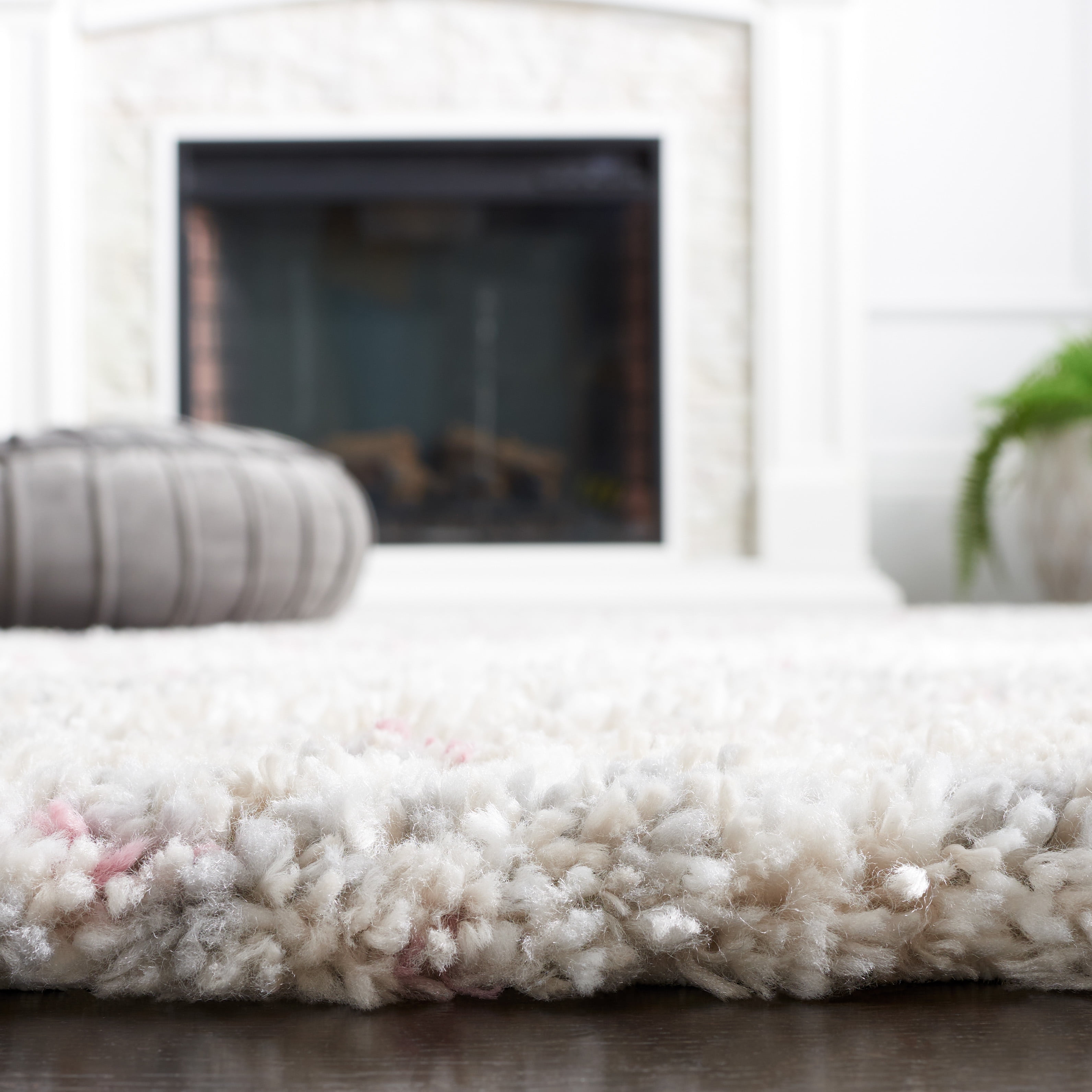 SAFAVIEH Fontana Shag Darina Diamond Plush Area Rug, Pink/Ivory, 10' x 14'