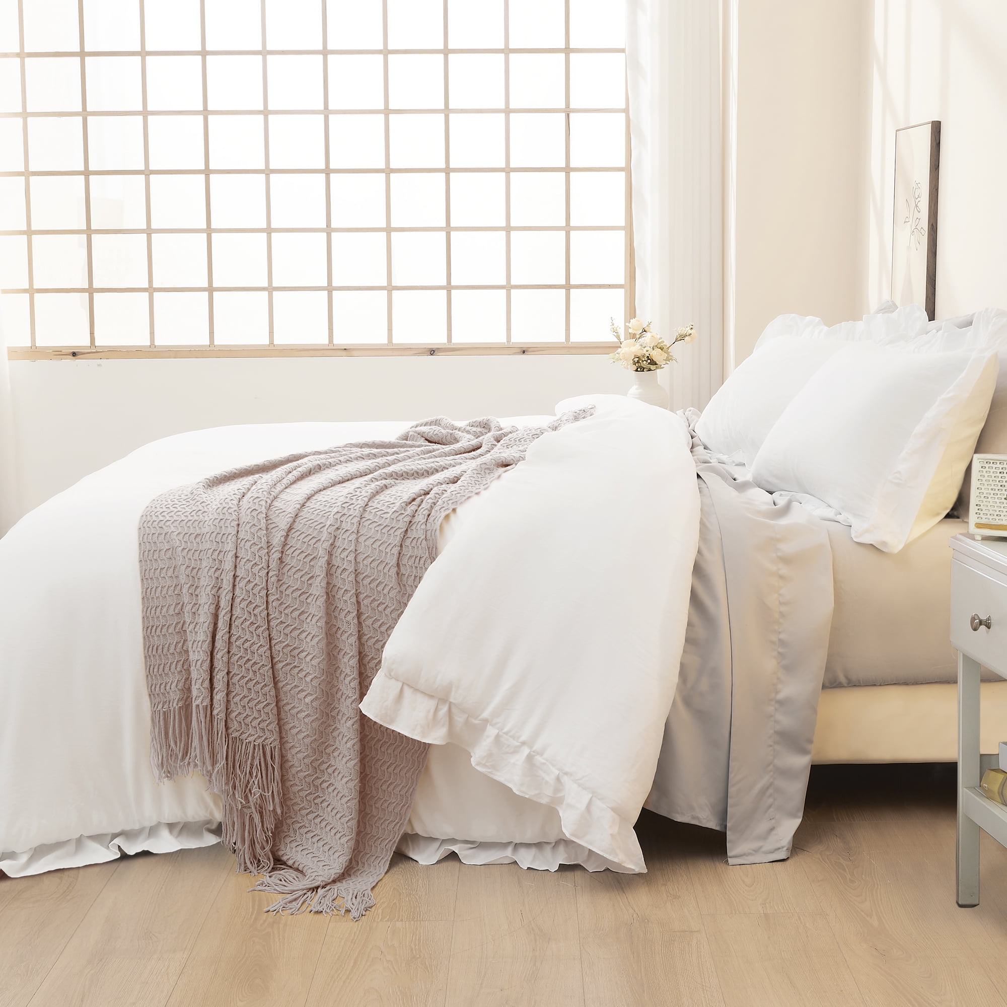 ANGENIA Queen Comforter Set White, 3 Pieces Soft Fluffy Farmhouse Ruffle Bedding Comforter Sets for Queen Bed, All Season Lightweight Down Alternative Bed Set(90"x90" Comforter & 2 Pillowcases)