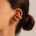 thumbnail image 4 of Pendientes de Clip ligeros para mujer, Piercing falso de acero inoxidable, textura de puño de oreja Extra grande, torcido martillado, 1 par, 4 of 5