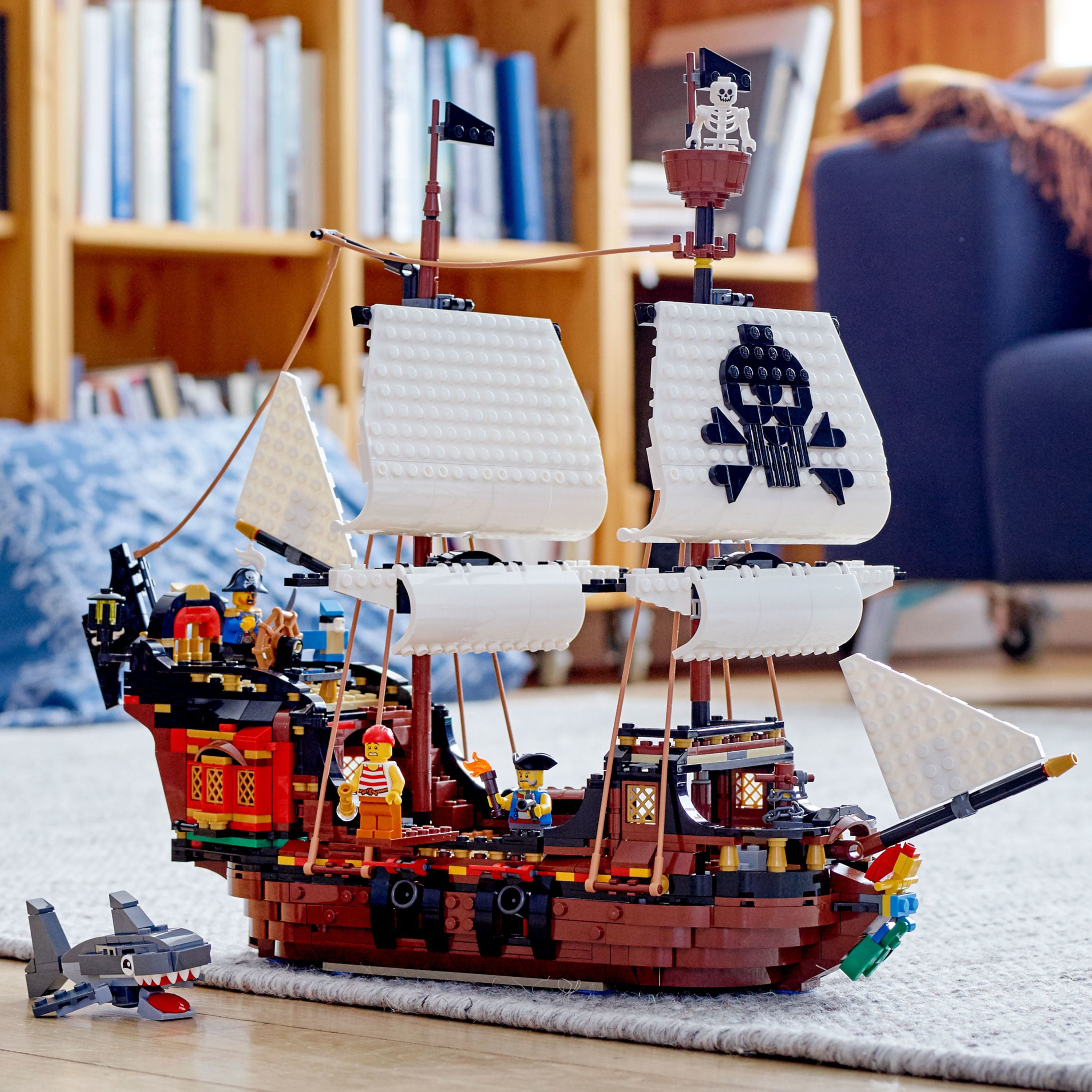 Pirate Ship 31109 | Creator 3-in-1 | Buy online at the Official LEGO® Shop  US