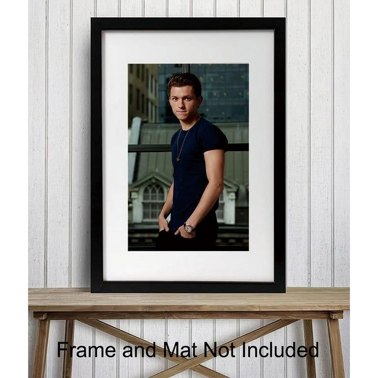 Tom Holland サイン入り B1ポスター Tom Holland サイン入り B1ポスター Tom Holland サイン入り B1ポスター