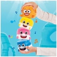 thumbnail image 3 of ¡El gran espectáculo de peluche musical WowWee Baby Shark! ¡Mamá, tiburón!, 3 of 6
