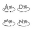 thumbnail image 2 of Anillo abierto ajustable Yashi de metal dorado con letra Az iniciales del Nombre Color plateado, 2 of 2