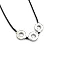 thumbnail image 1 of Anime Naruto Akatsuki Necklace Uchiha Itachi Afortunado Sencillez, 1 of 3
