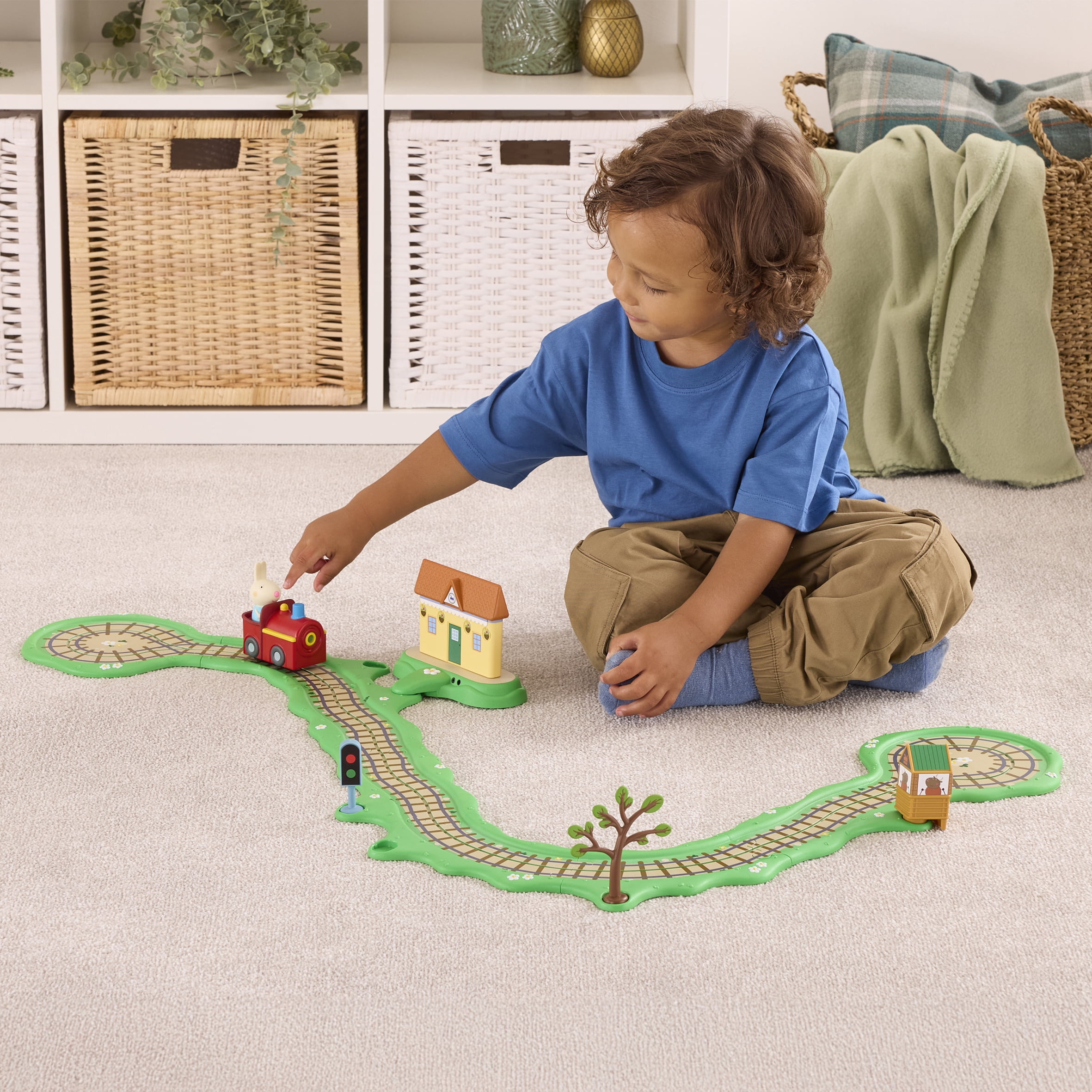 Peppa Pig Whizz Around Clickety Clack Train Set Motorized Vehicles Track Toys