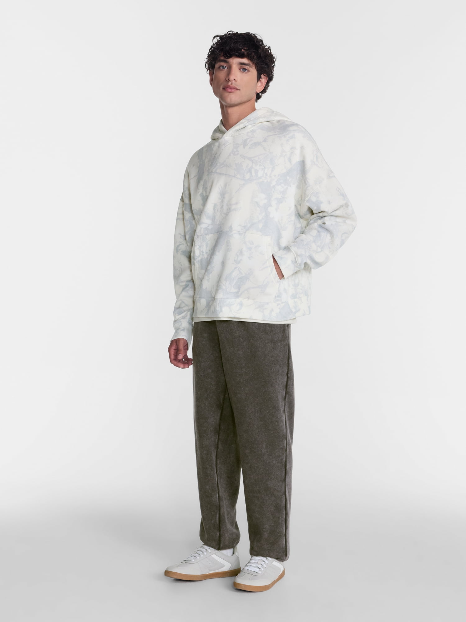 No Boundaries Boxy Fit Oversized Fleece Hoodie with Long Sleeves, Men's XS-4XLT