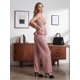 thumbnail image 4 of Conjunto para Mujer 2 Piezas Blusa Halter Escote Profundo y Pantalón Recto Rayado, 4 of 5