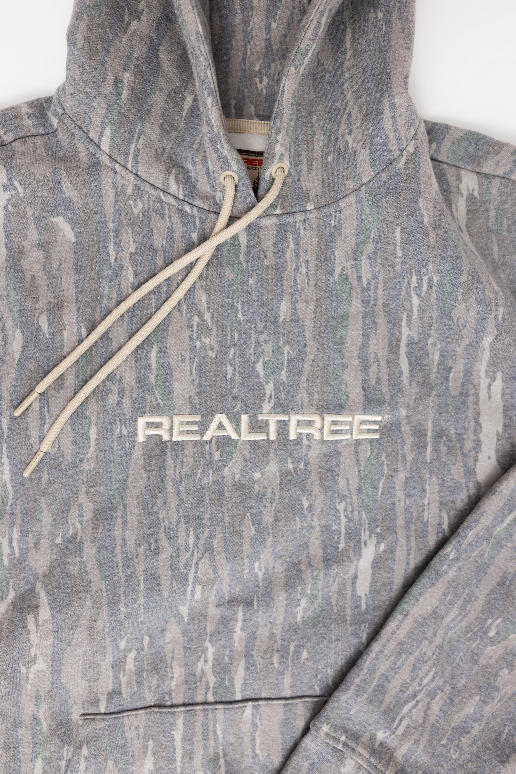 Realtree Men's Legacy Camo Shirt Long Sleeve Lightweight for Hunting, Fishing, Running, Hiking, or Camping