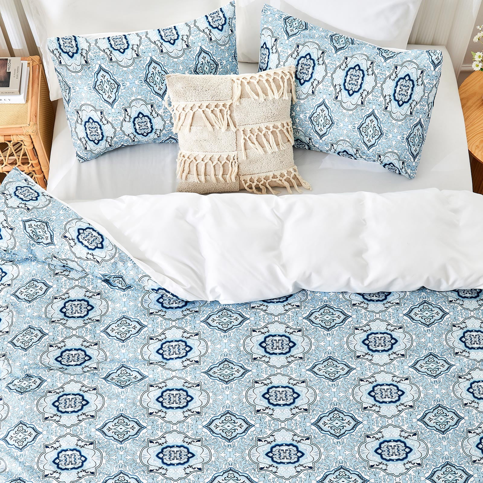 Hitime Queen Duvet Cover Set, Soft & Breathable Microfiber 3 Pieces Queen Bedding Sets, Pattern Queen Comfy Duvet Cover Set, with Zipper Closure (Queen)