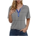 thumbnail image 1 of Camiseta de Manga Corta para las Mujeres con Cuello en V de Impresión de Rayas con Botón, Blusa Casual para el Hogar Y Diario, 1 of 5