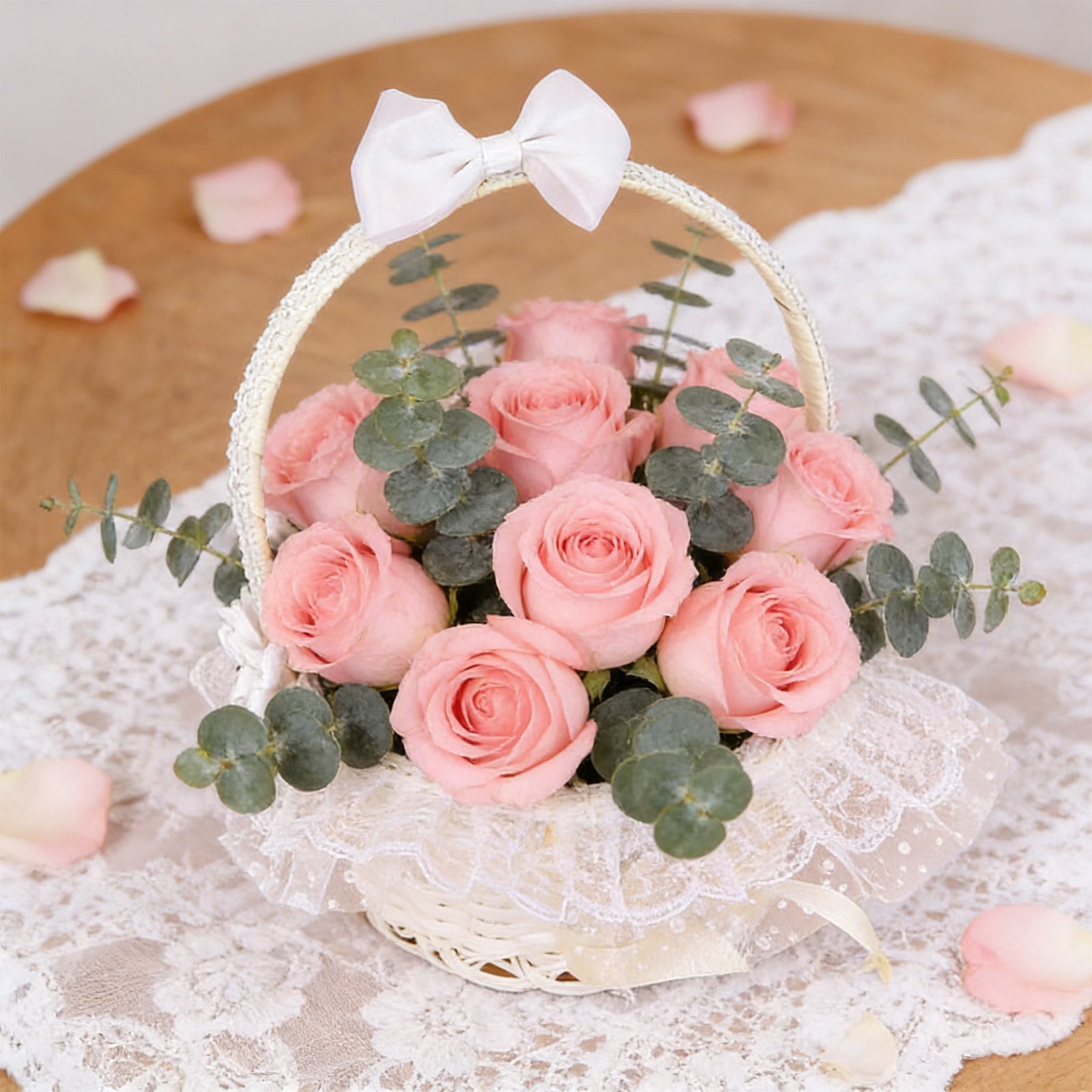 RuiJiao White Plastic Handheld Storage Basket with Floral Design, Lightweight Easter Decoration and Home Organization