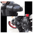 thumbnail image 3 of Juego De Cuatro  Bloosom Piezas De Rodilleras Y Coderas Para Moto. Negro, 3 of 4