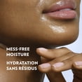 thumbnail image 3 of Vaseline Gelée Réparatrice Originale Retient l'Hydratation et Protège la Peau Sèche, 192 g, 3 of 9