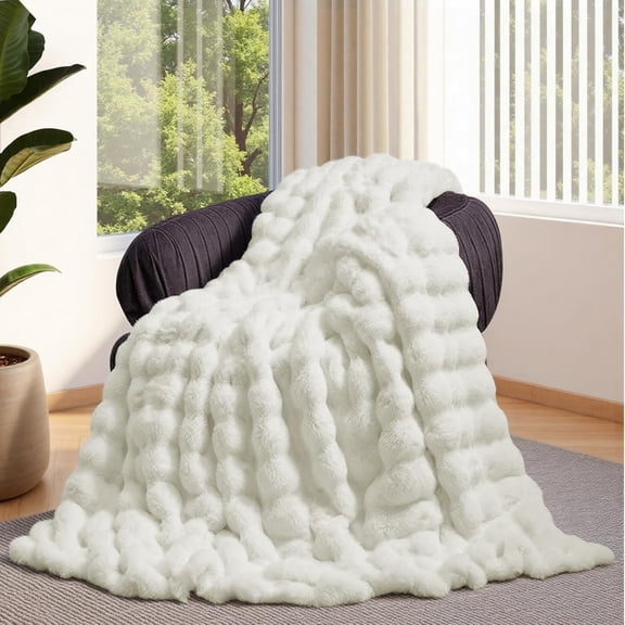 ARLAJO Faux Fur Blanket-Cream White Twin Size,Big Bubble Rabbit Fluff,Cream White Twin Size 60X80 Inches Faux Fur Blanket