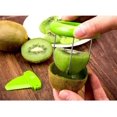 thumbnail image 4 of Pelador de verduras y kiwi, pelador de frutas deshuesado de acero inoxidable para cocina y 2 uds., soporte para bolsa de té colgante de silicona con forma de caracol de color aleatorio JM, 4 of 5