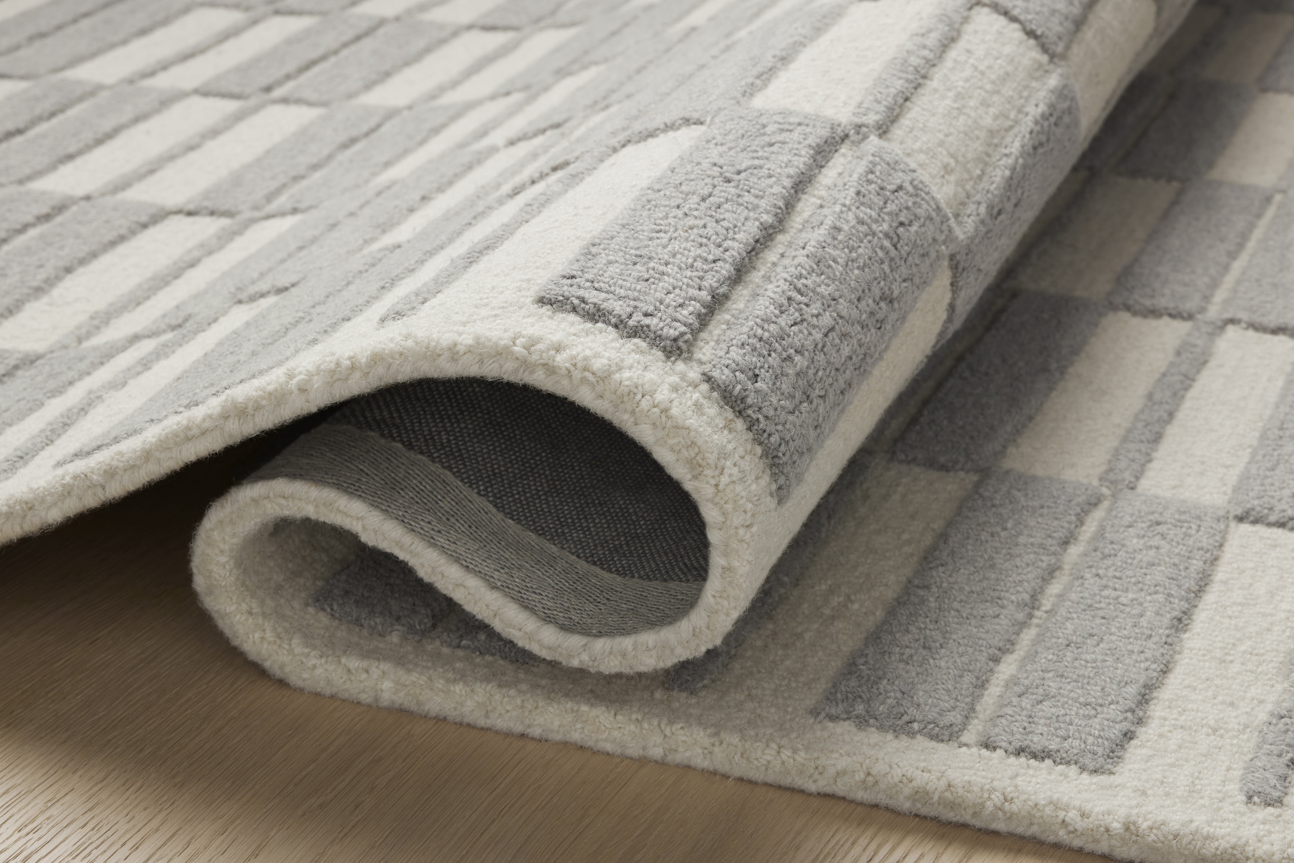 Chris Loves Julia x Loloi Bradley Ivory / Grey 2'-6" x 7'-6" Runner Rug