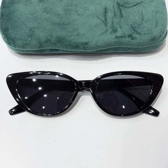 2026 new spicy girls slimming and small face sunglasses retro high-end cats eye sunglasses fashionable street photography Shades