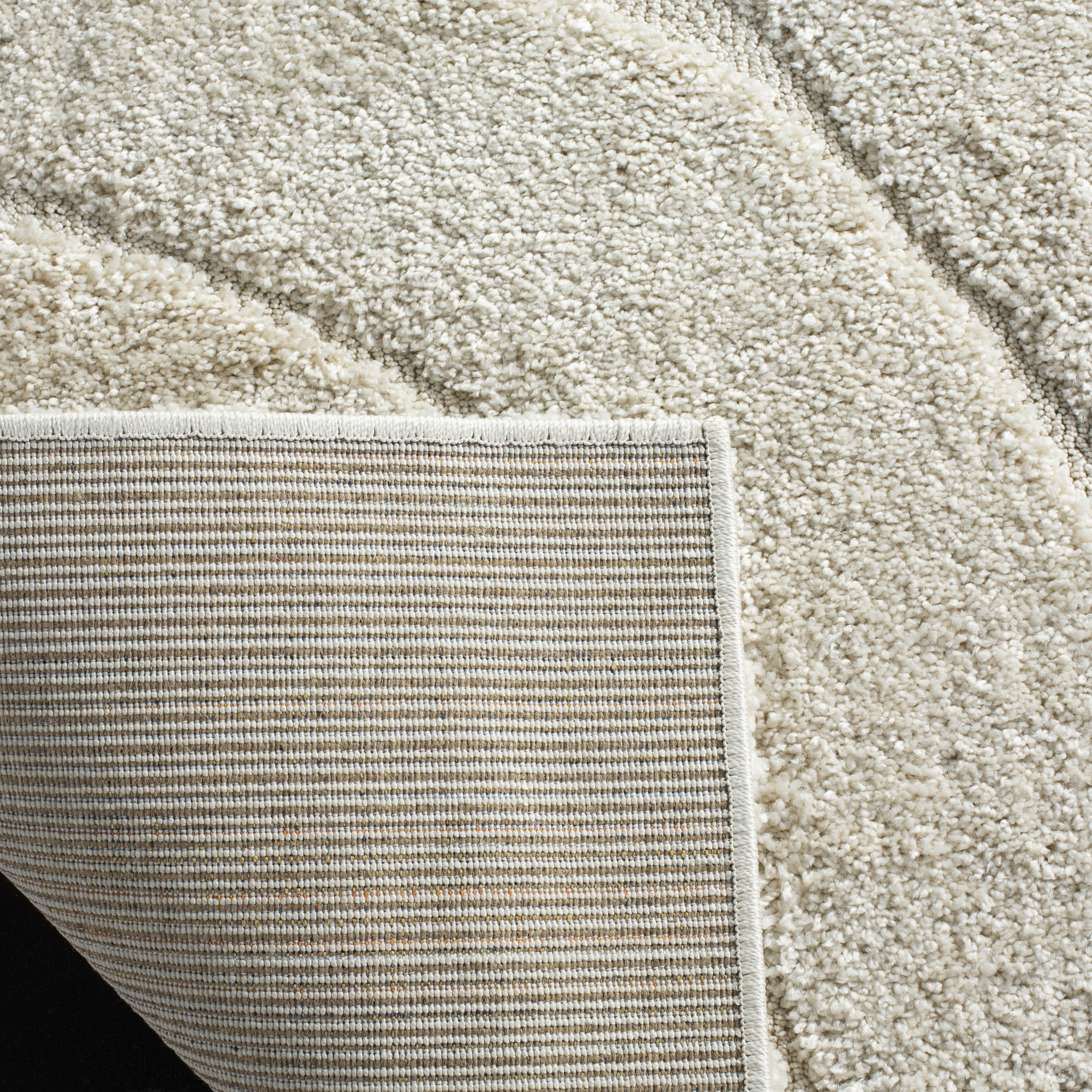 SAFAVIEH Florida Tabitha Geometric Waves Shag Runner Rug, Cream, 2'3" x 7'