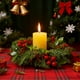 thumbnail image 1 of Adornos navideños, coronas de candelabros navideños con flores artificiales, centros de mesa para el hogar, comedores, bodas y fiestas. Anillos de plástico para velas., 1 of 6