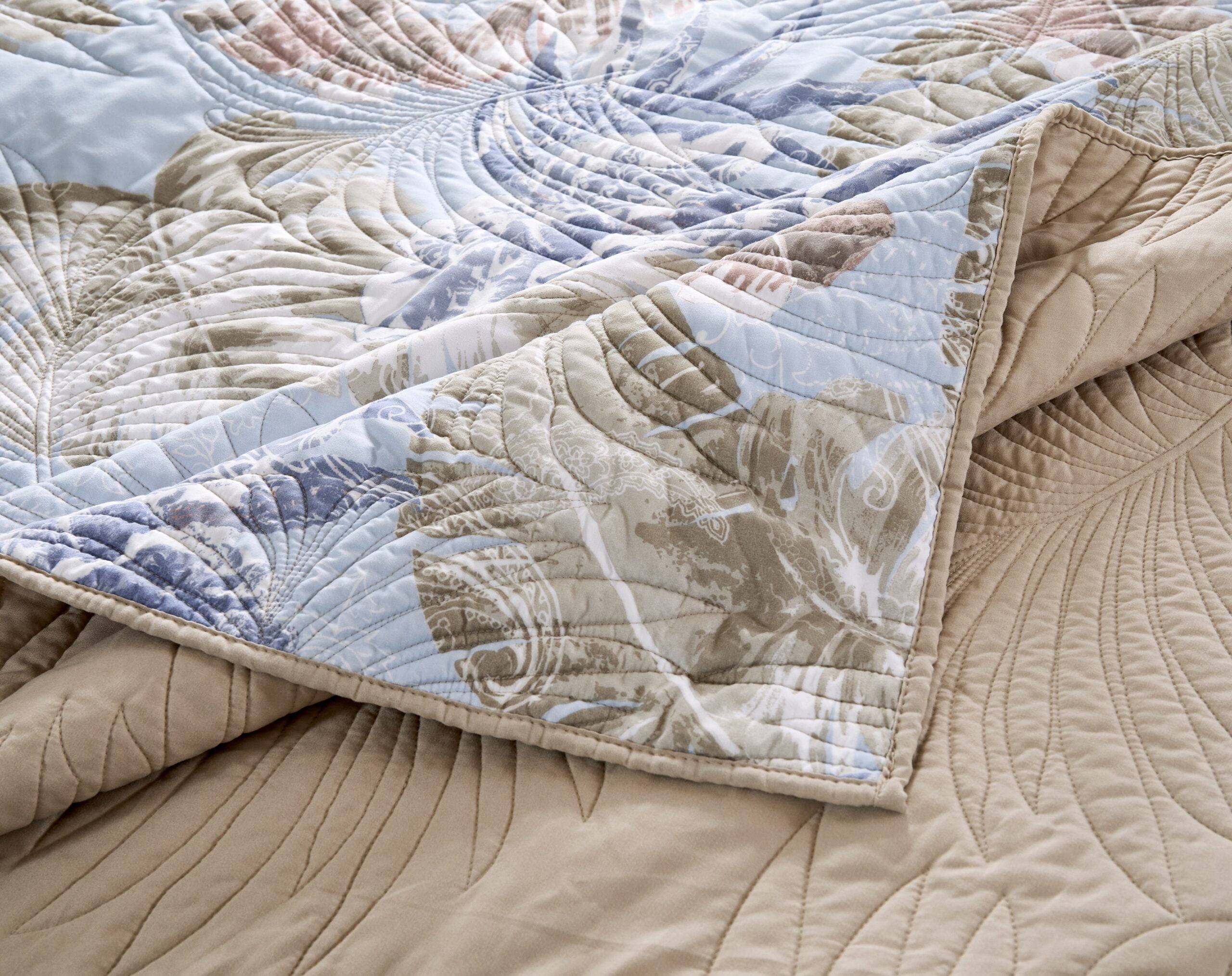 Greenland Home Fashions Tropics Coastal Paradise Quilt Set, 3-Piece Full/Queen, Mist