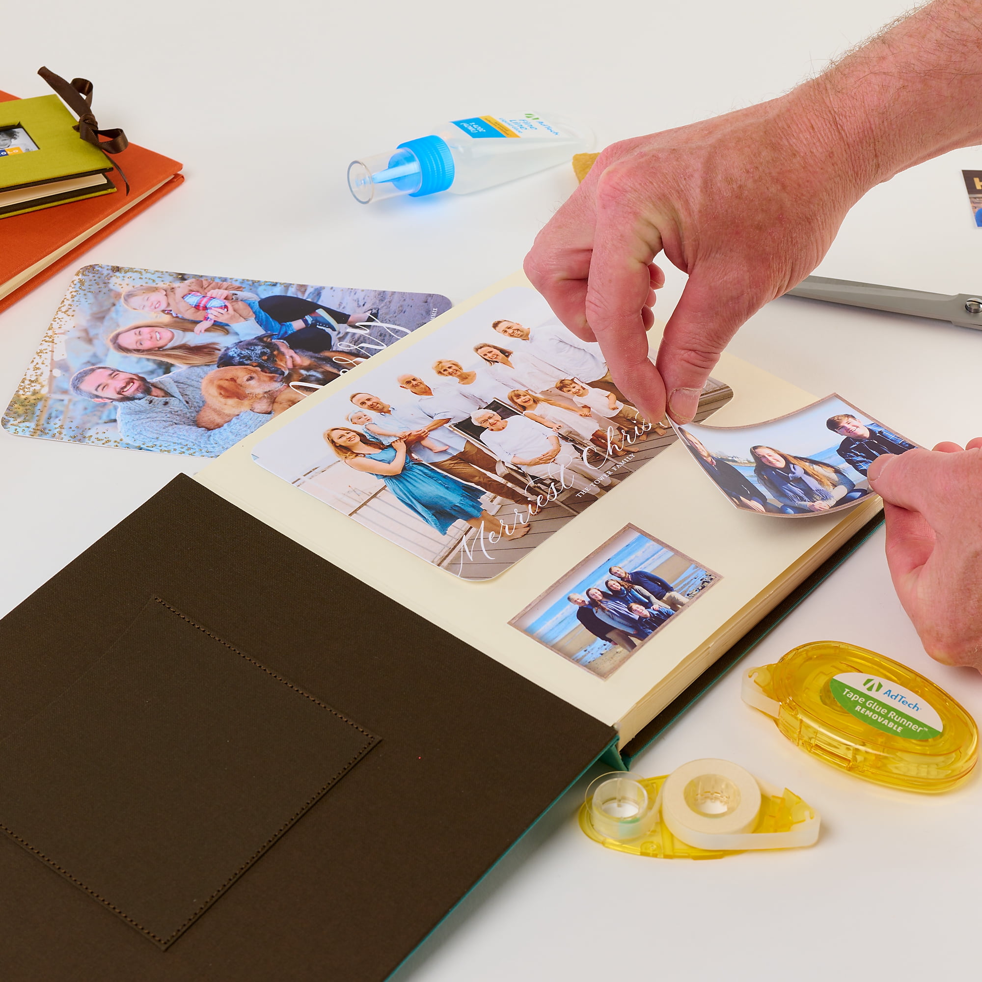 AdTech Crafter's Tape Removable Glue Runner 8M