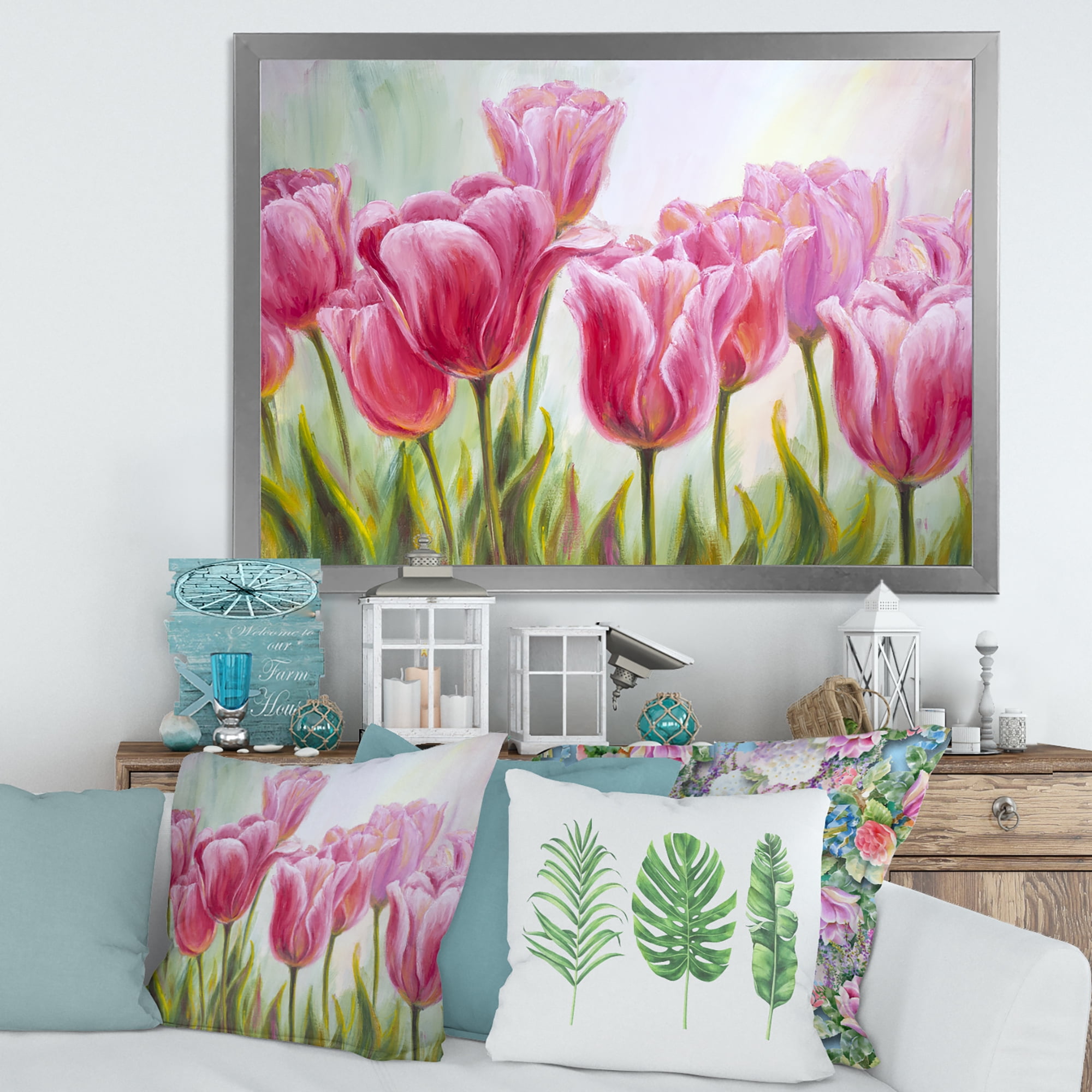 Designart 'Blossoming Red and Pink Tulips Flowers ' Traditional Framed Art Print