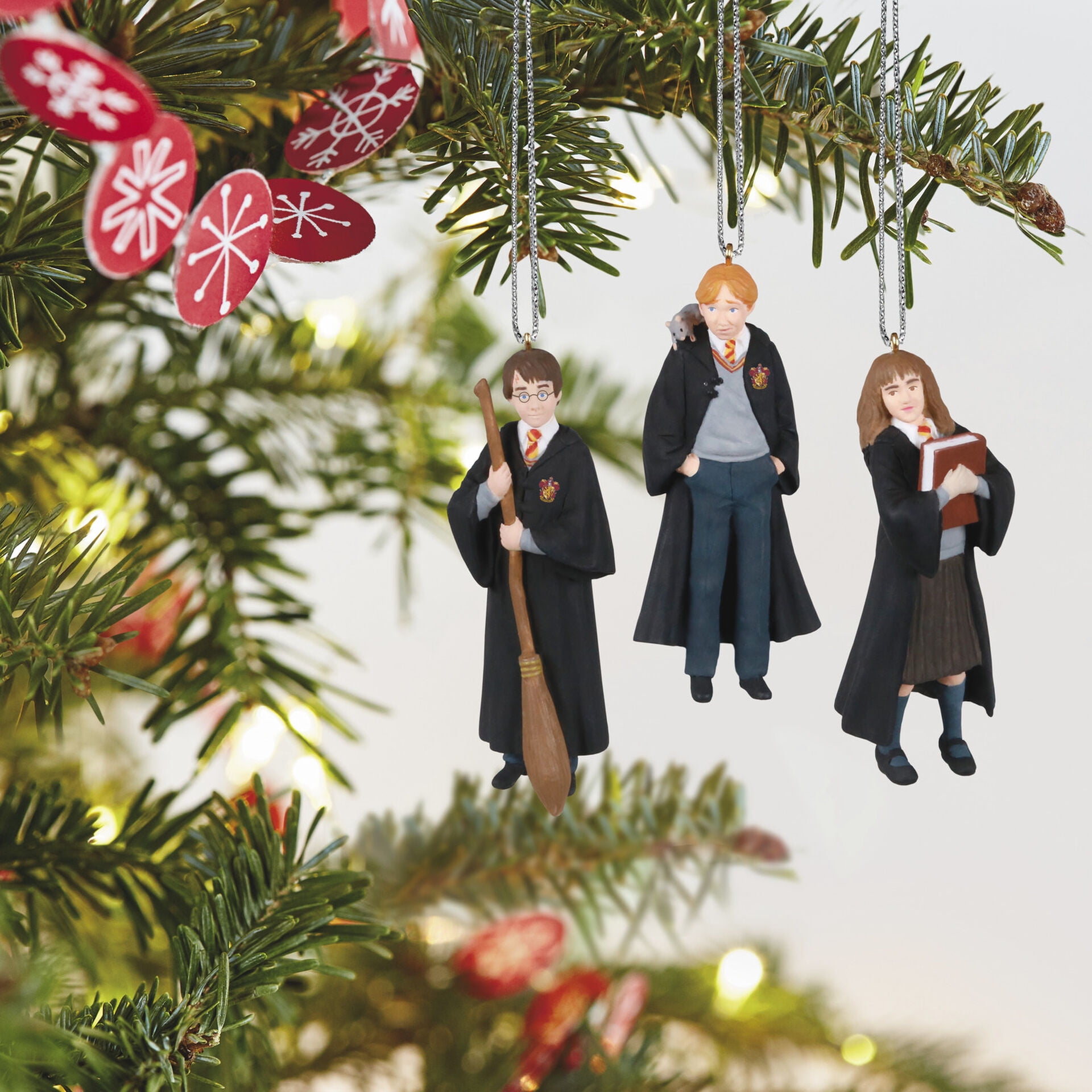 Harry Potter Ornaments Blue & Red – Bella Arweyo