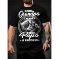 thumbnail image 1 of Camiseta informal de cuello redondo para hombre - 100 % algodón, estampado "Ser abuelo es un honor, ser papá no tiene precio", corte regular, manga corta de verano, estampado sentimental | Tema famili, 1 of 5